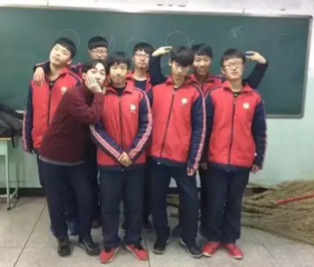 要让五育并重不再是抽象的理念而是每一所校园都必须到达的标
