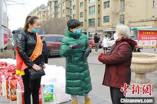 抗疫故事：“疫”路有我 “邻里情”让居民更亲近