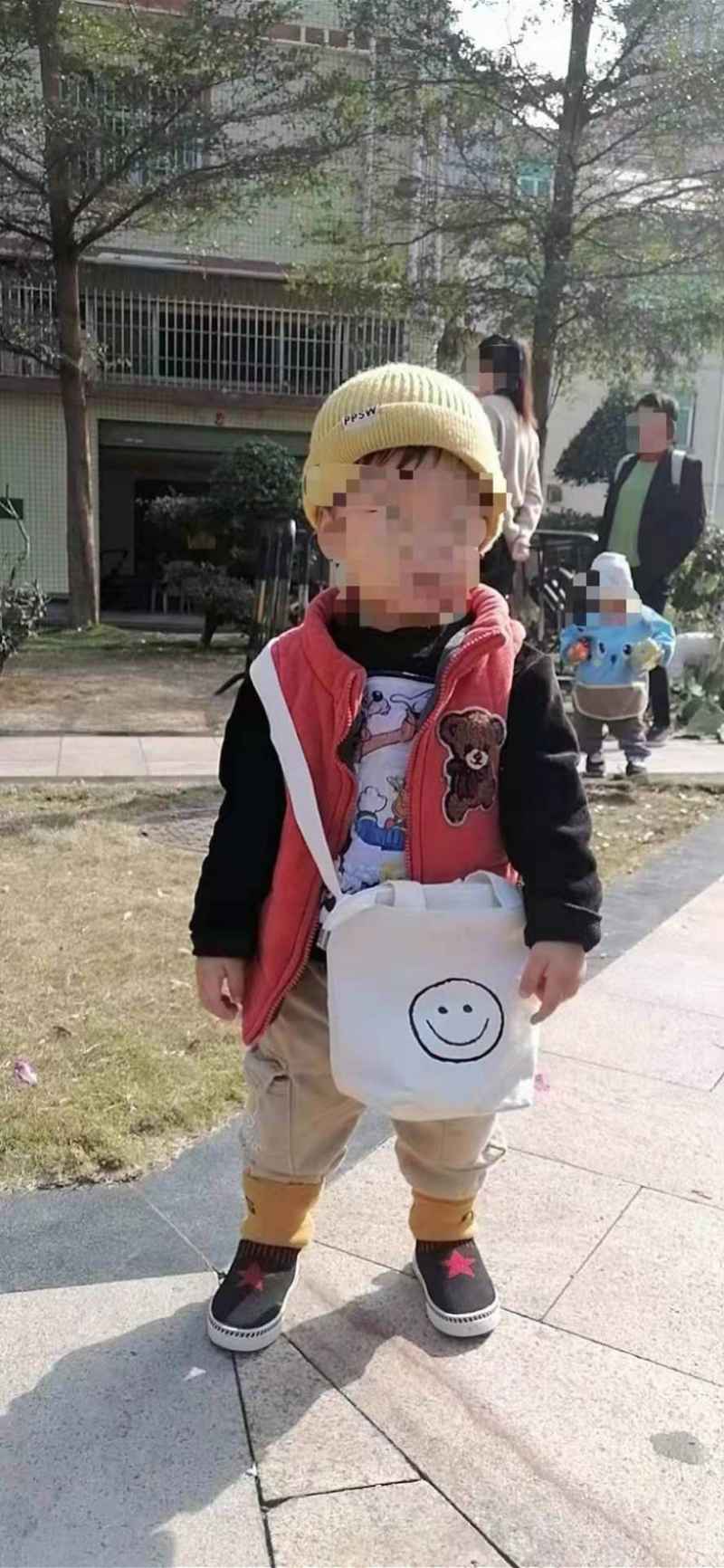 深圳家长投诉产前检测胎儿染色体异常、产后健康,医院回应