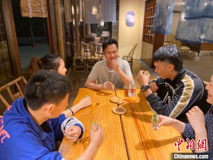  汶川羌族小伙返乡创业记：经历过从无到有的人，更容易站起来